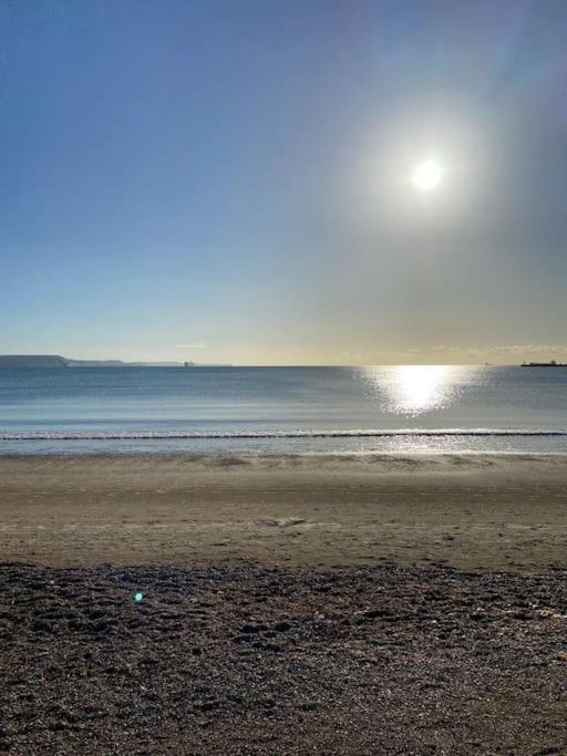 The Bolthole - Only Footsteps From The Beach. ويموث المظهر الخارجي الصورة